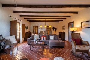 Casa com Piscina Privada em Palmela - Jardim & Estacionamento