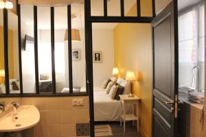 Hotels Hotel Saint-Michel : photos des chambres