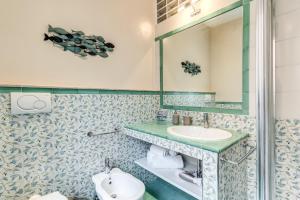 DowntownApartments - Downtown Nobu img13