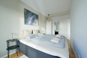 Unique 4-bedroom apartment with panoramic sea view