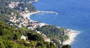 Prasino - Galazio Pelion Greece