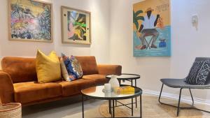 Sea Point 2BR Power Backup Walk to Promenade