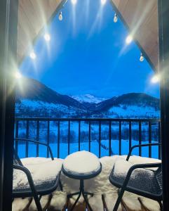 Mountain Shadow Cottage in Racha