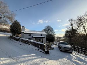 Maengwynedd, Llanrhaeadr Ym Mochnant
