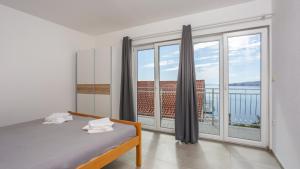 Sea View Vrh by Villas Guide