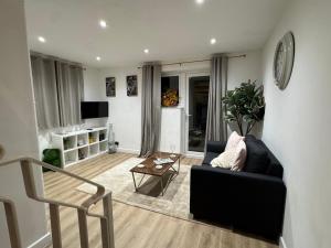 Modern 1 bedroom house