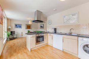 Charming, bright city centre flat