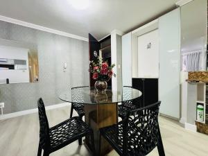 2 Dorm 1 Vaga Ap 201 - Frente ao Shopping da Av Brasil