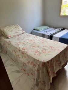 Enseada 3 blocks from the beach