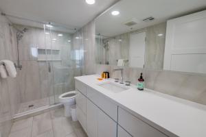 New Remodeled 3BR Beach Colony Resort, Oceanfront