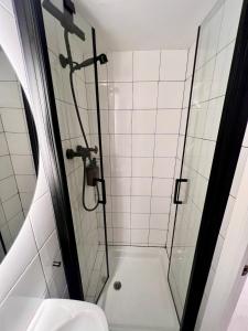 Cozy Barceloneta Beach Flat - Newly Renovated