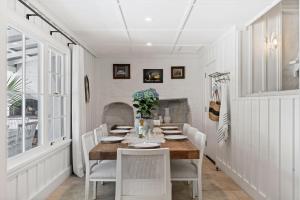 The White House Milton