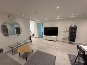 Fresh and newly renovated basement apartment