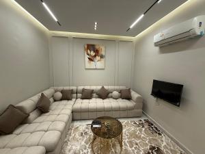 Modern & Cozy Apartment Near Cairo Attractions