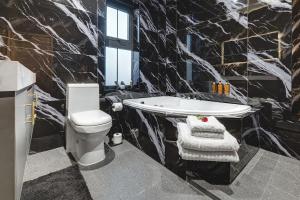 Luxury Stay - Spa Bath - Couples or Business