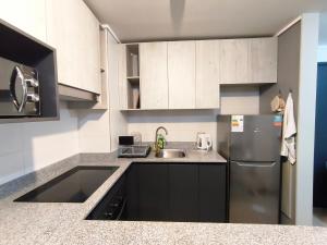 Nuevo departamento cercano a playa y comercio