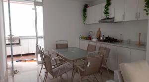 CASA CERCA a PLAYA NAPLO CON PISCINA