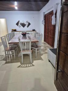 Casa 15 Pessoas, Piscina, Churrasqueira, Praia, Guarujá