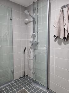 Stylish two-bedroom apartment with balcony & great views