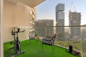 The Fitness Suite JVC - Pool View - Zaya Hameni