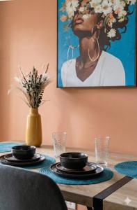 15 mins DT - HumboldtPark Gem - Sleeps 8 - FreePark