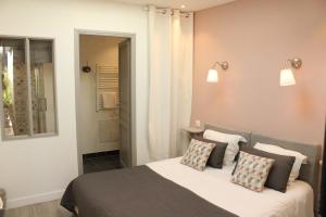 Hotels Hotel Saint-Michel : photos des chambres