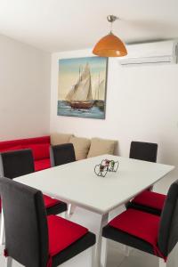 BUNGALOW VICE with pool