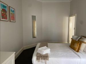 Brilliant Apt by Rottnest Ferry and Fremantle Oval - Hosted by Canstay