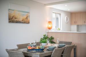 Phils Place on Airlie