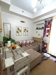 Samis Cradle at The Celandine