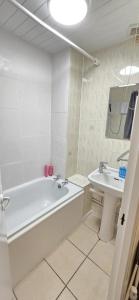 Whitechapel stay London E1