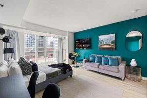 Chic Downtown Studio Near Eaton Centre & Transit