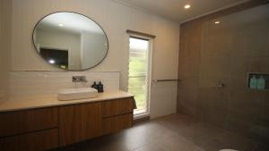 Andha Yana - Saltwater Walk