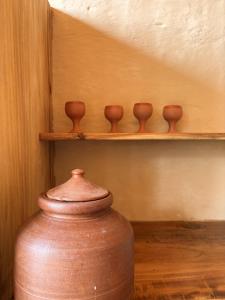 Brand New 2 Bedroom Sun-lit Mud Brick Private Villa Retreat