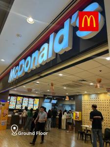 2 Bedroom Unit with Queen-sized Beds near NAIA T3