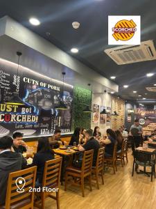 2 Bedroom Unit with Queen-sized Beds near NAIA T3