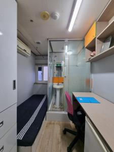 Super close to the station, cost-effective accommodation, women-only accommodation