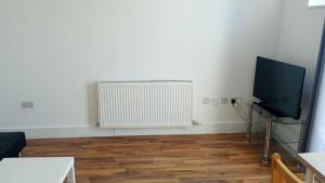 City Sparrow - Upper Pad Nest