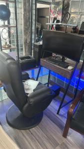 Lee Red House Homestay