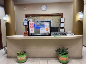 Hotel Royal Blue & Golf Cart Rental