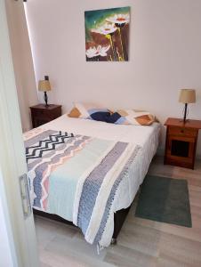 Departamento AYLLU para 4 personas, con piscina Frente a la playa en Laucho, cerca del centro