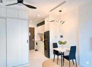 BedKing Beverly VIP Luxury