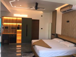 Kalloos Island Backwater Resort