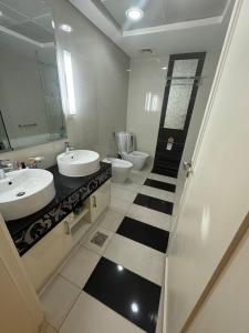 Damac Maison mall street