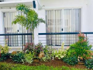Cozy Camaya Coast Beach Villa with Roofdeck & FUN