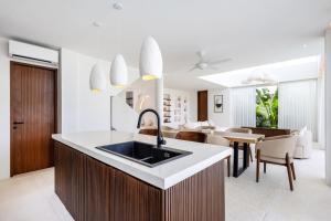 Luxury 3 bed beachside villa with cold plunge pool, rooftop & designer furniture