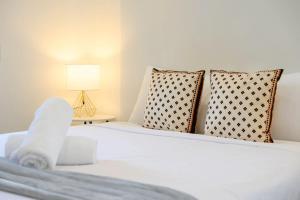 Modern Marrickville Studio 10 Min Walk to Train