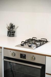 Modern Marrickville Studio 10 Min Walk to Train