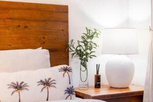 DIFC 1 Bed, City View, 600m to Metro, Sleeps 4