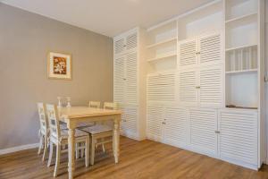 Cozy apartment meters from the Emir